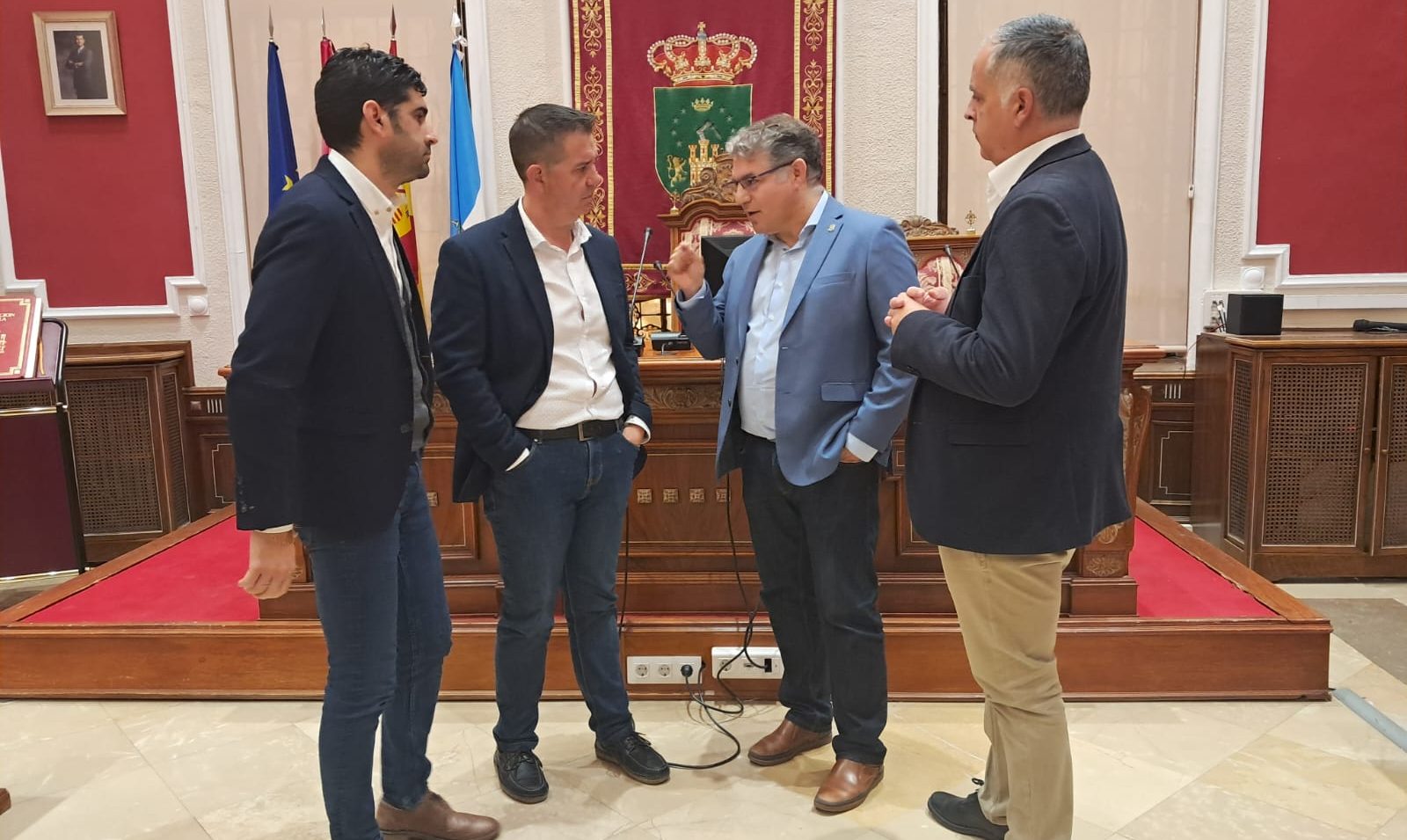 Santiago Cabañero presenta los planes de Hellín dentro de los presupuestos provinciales