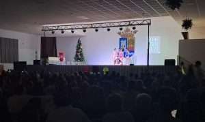 Chicas del Club Palas de Albacete comenzando su exhibición