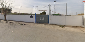 Entrada del Campo de Fútbol Municipal 'Dionisio Alcaraz Puche'