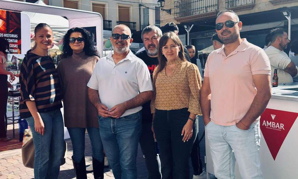 Representación del PP en al Feria del Aceite de Ontur