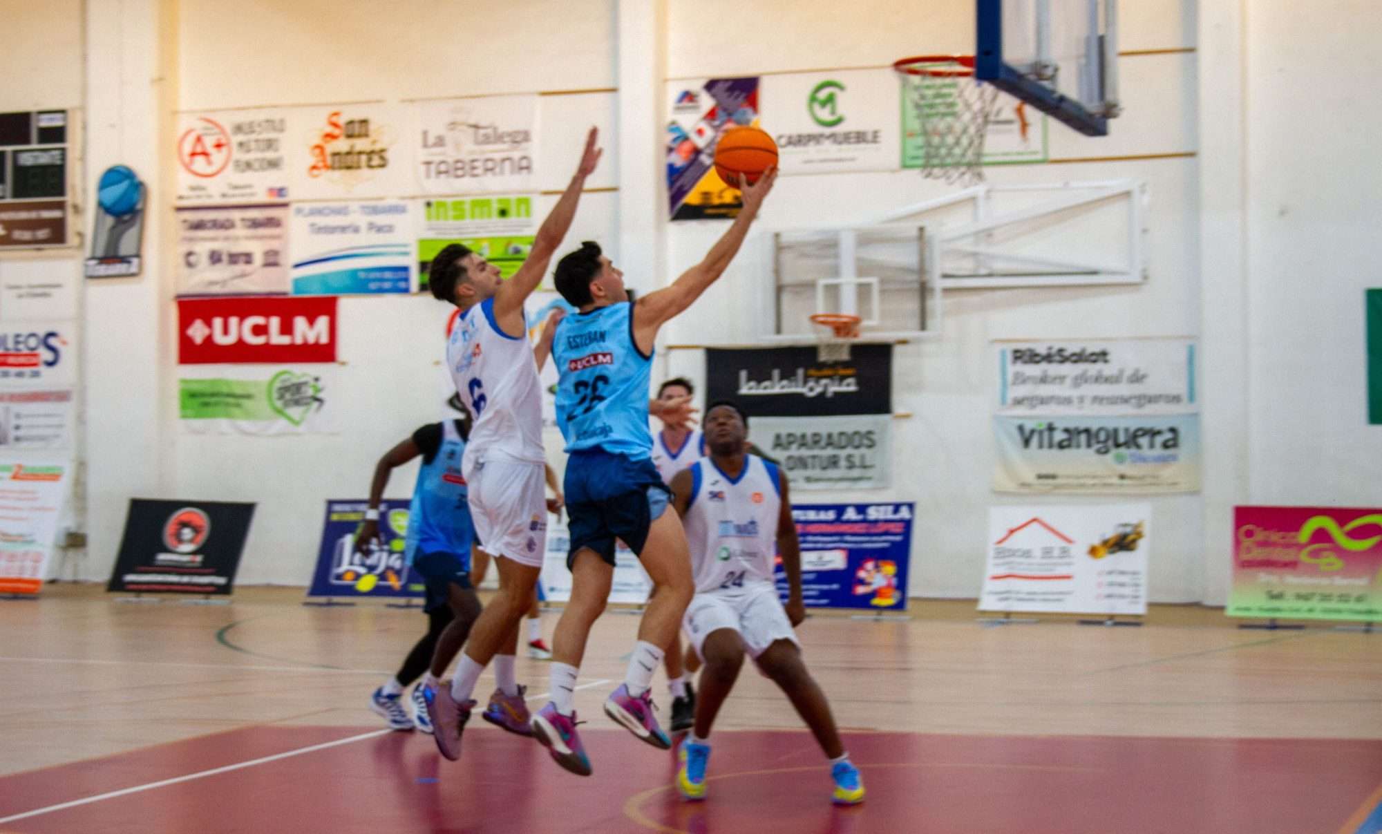 El Tobarra CB consigue su primera victoria en Alcobendas